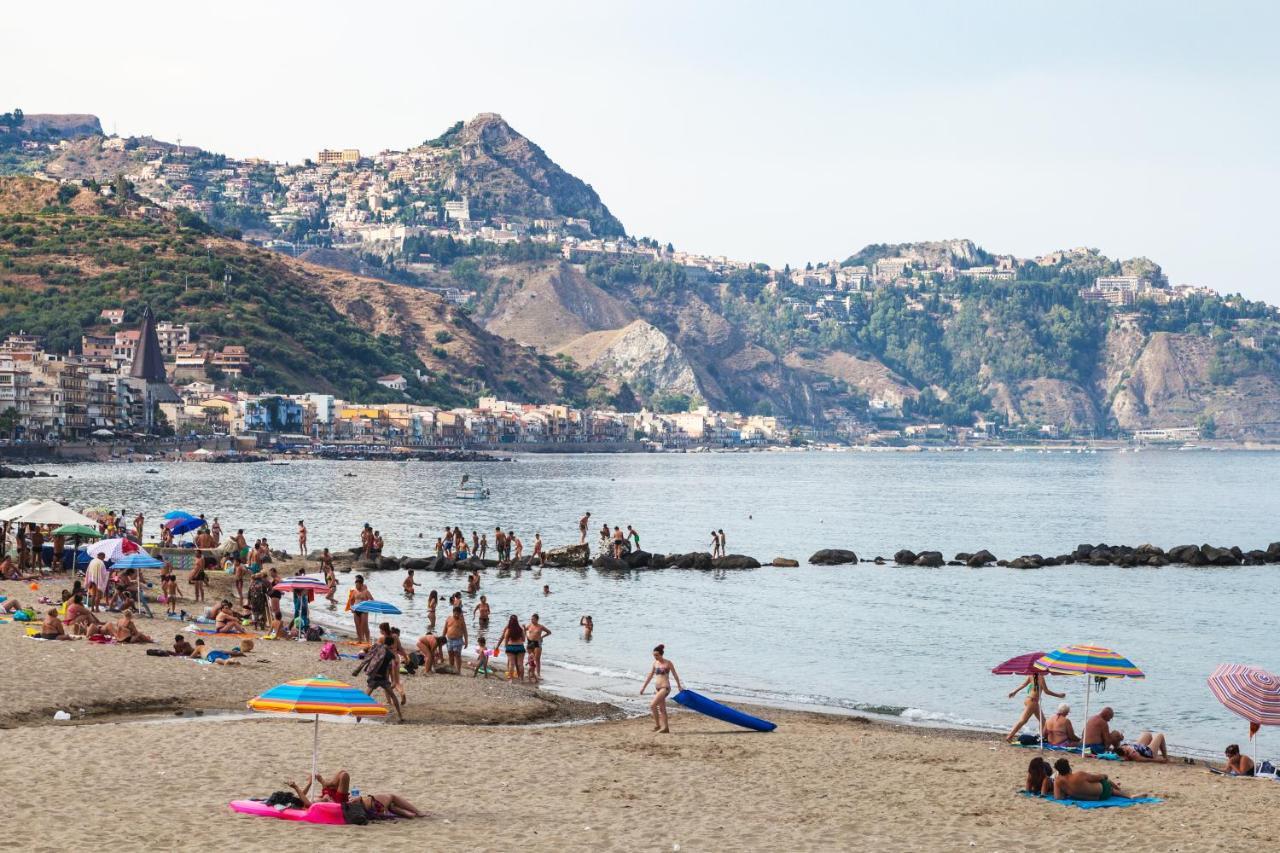 Le Tre More Giardini Naxos Exterior photo
