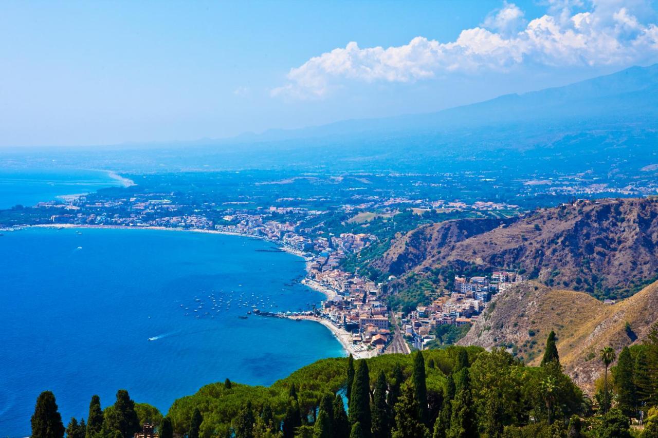 Le Tre More Giardini Naxos Exterior photo
